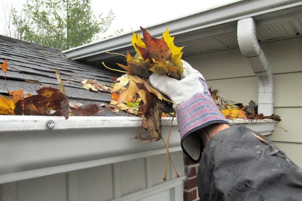 Cost of Eaves Cleaning in West Chester