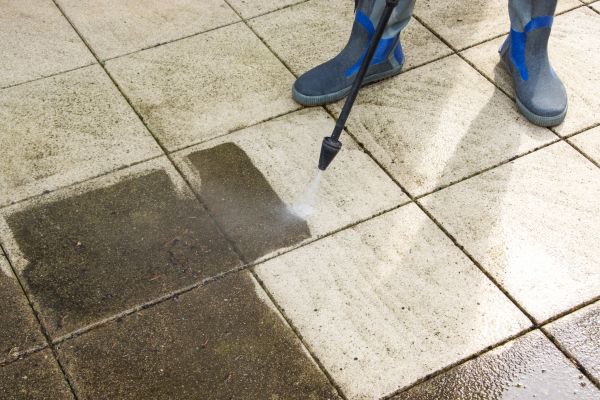 Cost of Outdoor Concrete Cleaning in West Chester