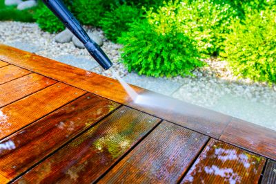 Deck Pressure Cleaning